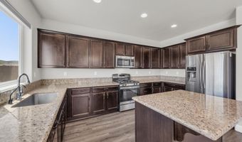 214 Red Oak Dr, Fernley, NV 89408