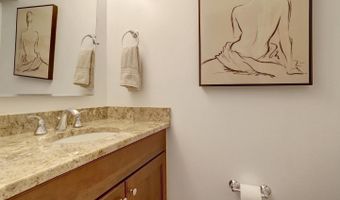 18 S MONTANA St, Arlington, VA 22204