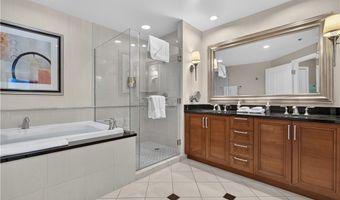 135 E Harmon Ave 2215, Las Vegas, NV 89109