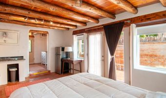 929 AVENIDA ESTRELLITA NE, Albuquerque, NM 87110