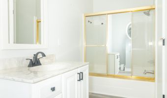 707 Fairington Way, Alexandria, IN 46001