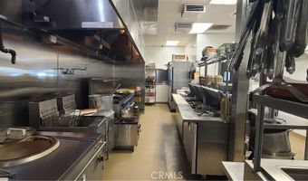 17620 Ventura Blvd, Encino, CA 91316