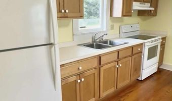 23613 FRONT St, Accomac, VA 23301