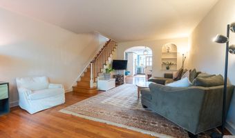 369 E GORGAS Ln, Philadelphia, PA 19119