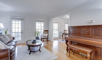 7530 ROYCE Ct, Annandale, VA 22003