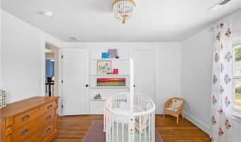 24 Huntington Dr, East Providence, RI 02916