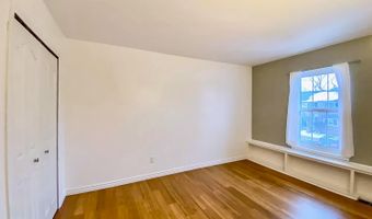 3479 Burbank Dr, Ann Arbor, MI 48105