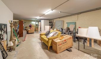 33 Carolina Ln, Asheville, NC 28801