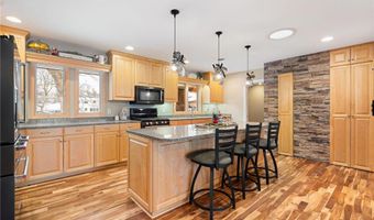 701 4th St SW, Austin, MN 55912