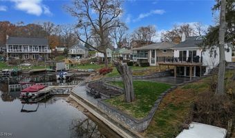 4135 State Park Dr, Akron, OH 44319