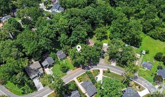 1819 Arnold Dr, Charlotte, NC 28205