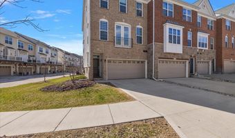 2824 Ridington Rd, Ann Arbor, MI 48105