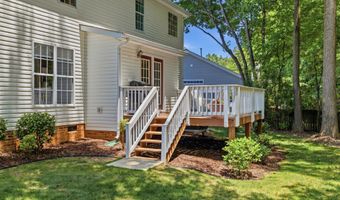 1211 Waterford Green Dr, Apex, NC 27502
