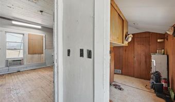 402 S Watson St, Alvarado, TX 76009