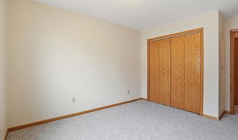 407 Summit St, Belle Fourche, SD 57717