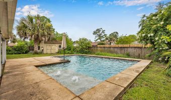 886 On The Grn, Biloxi, MS 39532