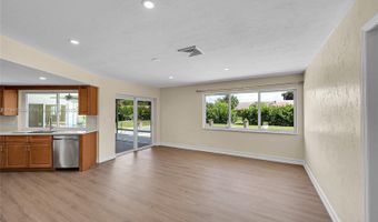 524 Muirfield Dr, Atlantis, FL 33462