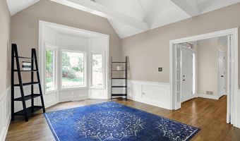 9015 Admirals Pointe Dr, Indianapolis, IN 46236