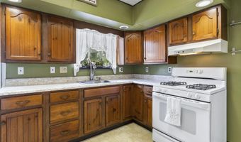475 PENSDALE St, Philadelphia, PA 19128