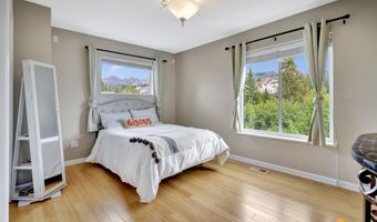 16268 Noble Point Dr, Anchorage, AK 99516