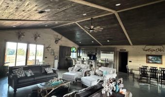 90 Mitchell Rd, Batesville, AR 72501