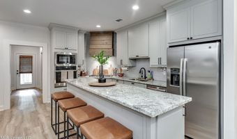 836 Long Leaf Cir, Brandon, MS 39042