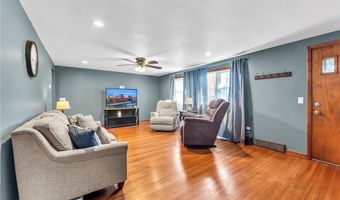 140 Haussauer Rd, Amherst, NY 14068