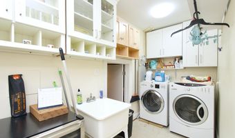 8312 UPPER SPRING Ln, Annandale, VA 22003