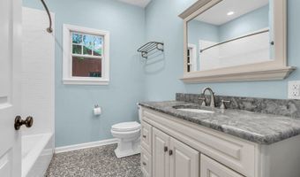 10 Greenwood Pl, Middletown, NJ 07748