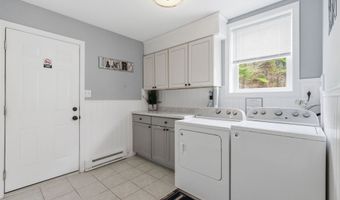 165 Georgetown Dr, Barnstead, NH 03225