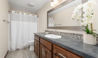 1513 N Shadow Rock Dr, Andover, KS 67002