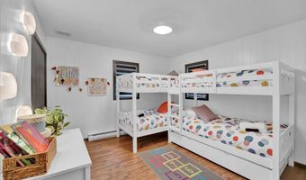 167 Valley View Dr, Albrightsville, PA 18210