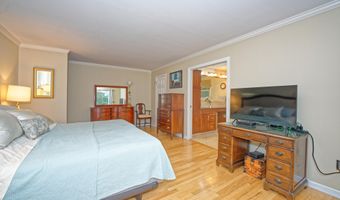 10 Birch Hill Rd, Albany, NY 12211