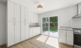 6741 Cantil St, Carlsbad, CA 92009