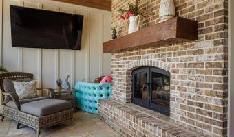173 Circlestone Dr, Adel, GA 31620