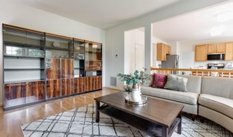 8101 GLEN ARBOR Dr, Baltimore, MD 21237