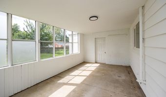 3912 53rd St, Des Moines, IA 50310