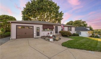 41 Yeoman Ave, Cranston, RI 02920