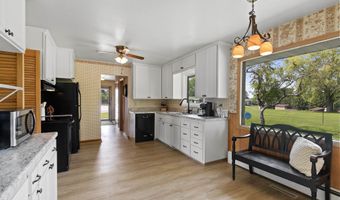 325 W GREENFIELD Ave, Algoma, WI 54201