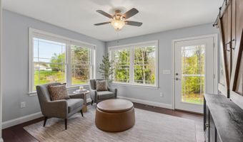 10 Wilson Way, Brentwood, NH 03833