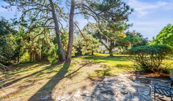 1 Marsh Harbor Dr A, Beaufort, SC 29907