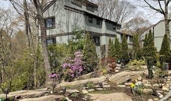 22 Harbour Vlg A, Branford, CT 06405