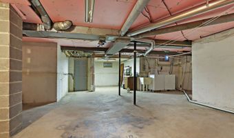 38410 N Lakeside Pl, Antioch, IL 60002