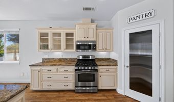 16550 Bamboo Ct, Anderson, CA 96007