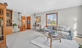 813 E GRANT St, Appleton, WI 54911