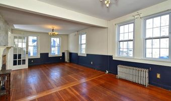 55 Mt Hope Ave, Bristol, RI 02809
