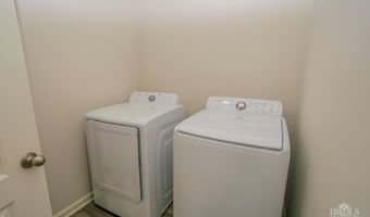 1389 N Gregg Dr, Albany, IN 47320