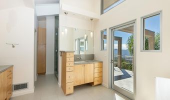 1350 Crestmont Dr, Angwin, CA 94508