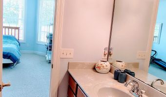 29 Lake Arbu Dr, Manning, SC 29102