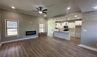 1104 Duke Dr, Bauxite, AR 72011